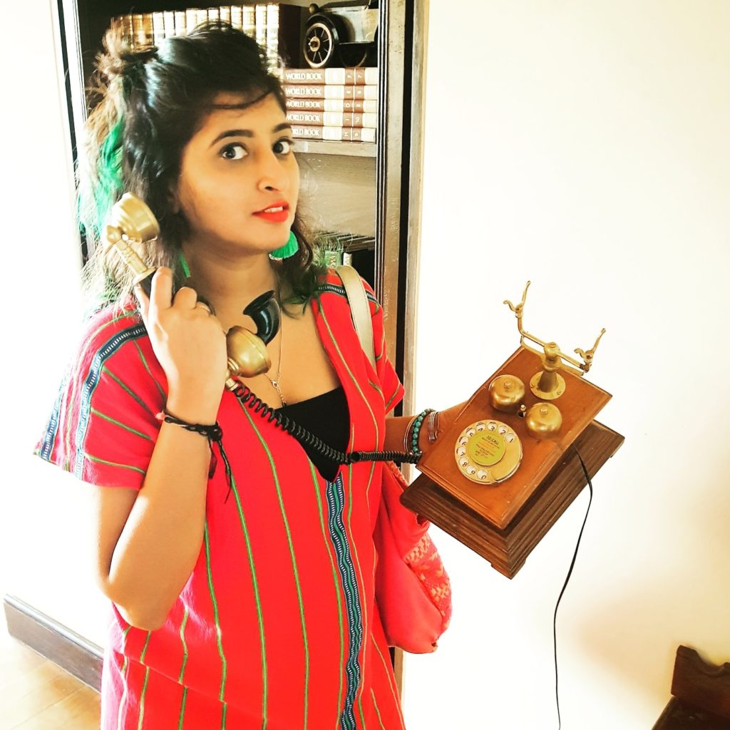 Vintage Phone - Indoor Photoshoot Ideas